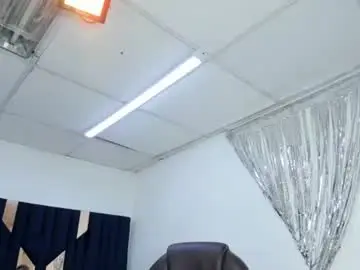 Chaturbate Live Porn of aisha_hotts777