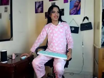 Chaturbate Live Porn of aisha_hotts777