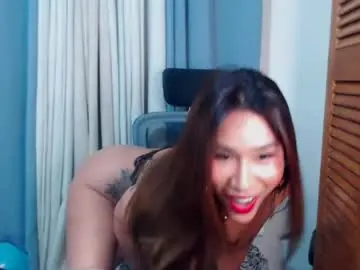 Chaturbate Live Sex Cam of tskittycummer