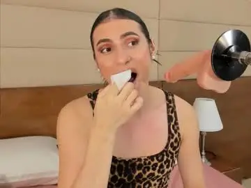 Chaturbate Watch Live Sex Cams of shantall_skinny