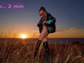 Chaturbate Live Sex Cam of meeeeeow08