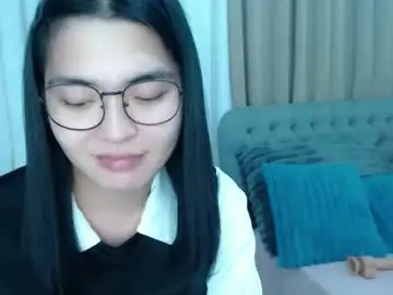 Chaturbate Live Sex Cam of zhaviahale