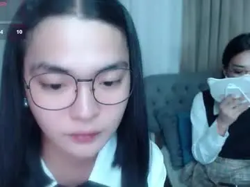 Chaturbate Live Sex Cam of zhaviahale