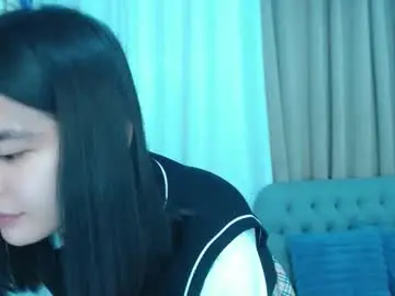 Chaturbate Live Sex Cam of zhaviahale