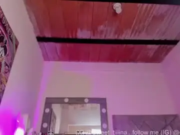 Chaturbate Live Sex Cam of sweet_tiiina