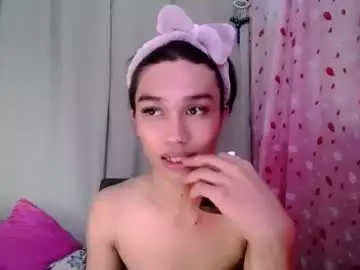 Chaturbate Live Sex Cam of urloverjasmine_xx