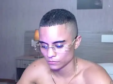 Chaturbate Watch Live Sex Cams of liiamthompson