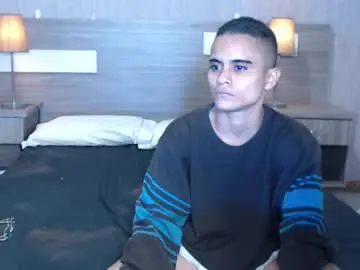 Chaturbate Watch Live Sex Cams of liiamthompson