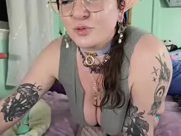 Chaturbate Live Sex Cam of lunarfaestellaris