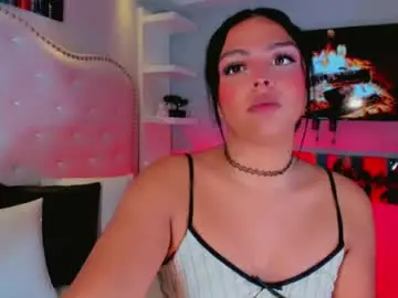 Chaturbate Live Sex Cam of maia_hotts