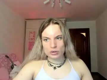 Chaturbate Live Sex Cam of millikira006