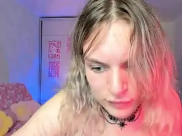 Chaturbate Watch Live Sex Cams of millikira006