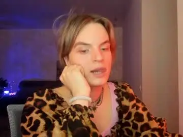 Chaturbate Free Live Porn of millikira006