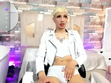 Chaturbate Live Sex Cam of cyrus_tay