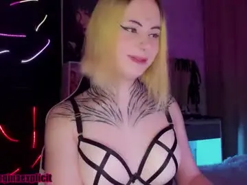 Chaturbate Free Porn Cam of snake_bites
