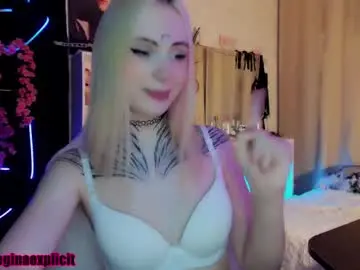 Chaturbate Free Live Porn of snake_bites