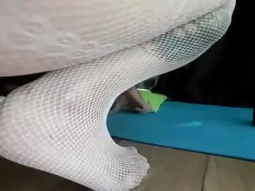 Chaturbate Live Sex Cam of anallsweet