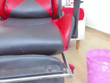 Chaturbate Best live sex cam show of licyevans1