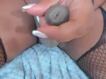 Chaturbate Free Live Porn of licyevans1