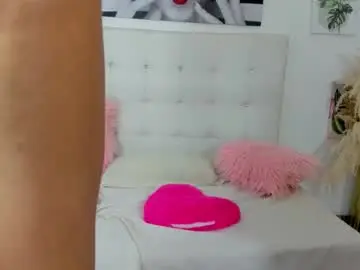 Chaturbate Live Sex Cam of brisahott