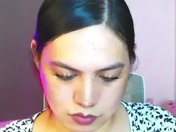 Chaturbate Adult Video Chat of xxjulielovesyouxx