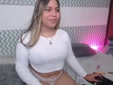 cataleyawilson_369 from chaturbate