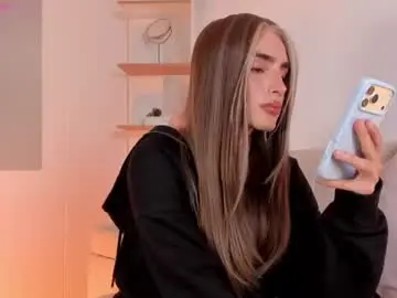 Chaturbate Sex Cam of kittyskirtt
