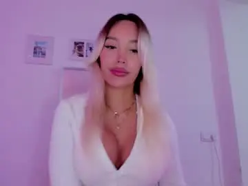 Chaturbate Nude Webcam of _viioletweekend_