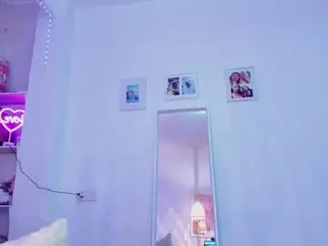 Chaturbate Nude Webcam of _viioletweekend_