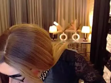 horsecockjessica from chaturbate