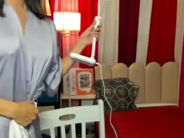 Chaturbate Adult Video Chat of latina_asian