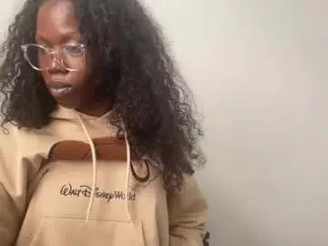 Chaturbate Adult Webcam of kyliesnowxxx