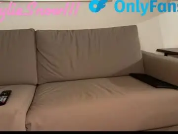 Chaturbate Nude Webcam of kyliesnowxxx