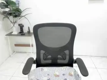 Chaturbate Free Porn Cam of yvonne_s3xy
