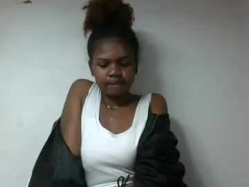 Chaturbate Live Sex Cam of sasantella