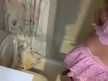 Chaturbate Free Porn Cam of sissyfemgirly