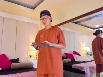 evan_smitt1 from chaturbate