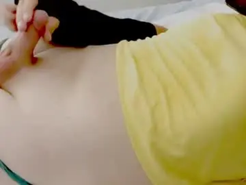 Chaturbate Live Sex Cam of hugecumshots1