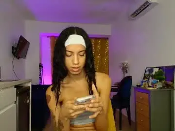 lovelycaroll from chaturbate