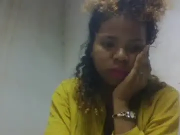 Chaturbate Adult Video Chat of ravomamy