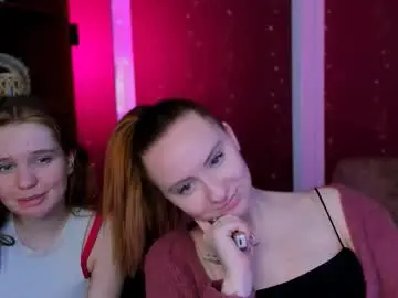 Chaturbate Adult Webcam of mila_glow