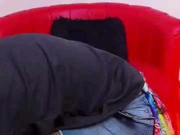 Chaturbate Watch Live Sex Cams of lullaby_charade