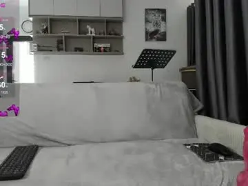Chaturbate Sex Cam of silverfoxxxxy