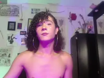 Chaturbate Free Live Porn of ellis_flowers