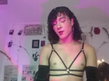 Chaturbate Free Porn Cam of ellis_flowers