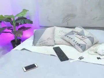 Chaturbate Watch Live Sex Cams of shelsy_issy