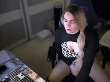Chaturbate Free Porn Cam of alevsandra87