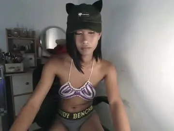 Chaturbate Live Sex Cam of aya_cummer08