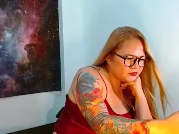 Chaturbate Adult Video Chat of curvycherry4u