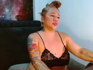 Chaturbate Live Sex Cam of curvycherry4u